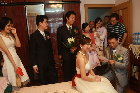 点击图片进入下一页 2011 婚礼上创意游戏排行榜